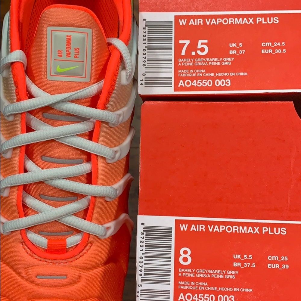 WMNS AIR VAPORMAX PLUS - Picture 16 of 16